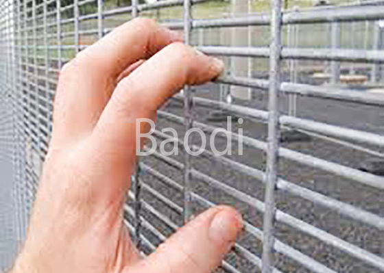 Grey Vinyl Coated Anti Climb Mesh Fence For Prison Security Cut Resistant