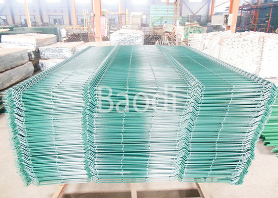 Garden Wire Mesh Fence Decorative Curved Green Welded Wire Fencing