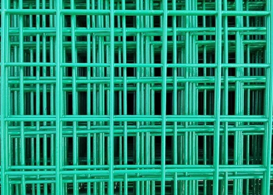 Garden 6mm Galvanized Welded Wire Mesh Fence Peach Post