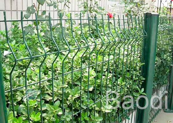 Green Vinyl Coated Wire Mesh Fence Boundary With Metal Post Simple Structure