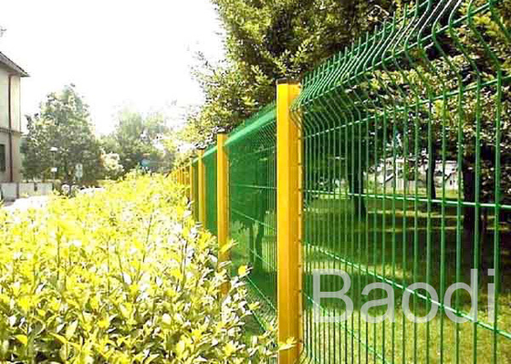 W Shaped Welded Wire Fencing Panels , City Transit Metal Wire Fencing 
