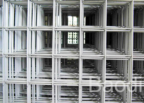 Galvanized Welded Wire Fence Panels , Livestock Wire Fencing With Rectangle Pattern