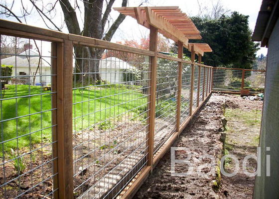 Galvanized Welded Hog Fence Wire Mesh Sheets With Rectangular Grid 16 Inch Length