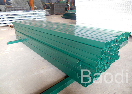 Customized Mild Steel Mesh Fencing Panels , Bus Station Weld Wire Fence With Round Post