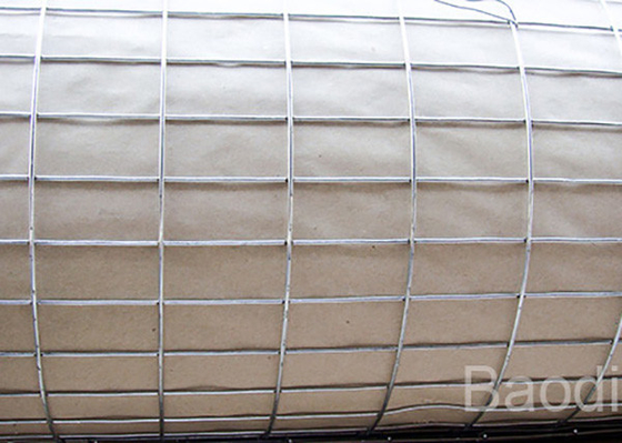 2x2 Galvanized Welded Wire Mesh Rolls Firm Structure For Garden Protection