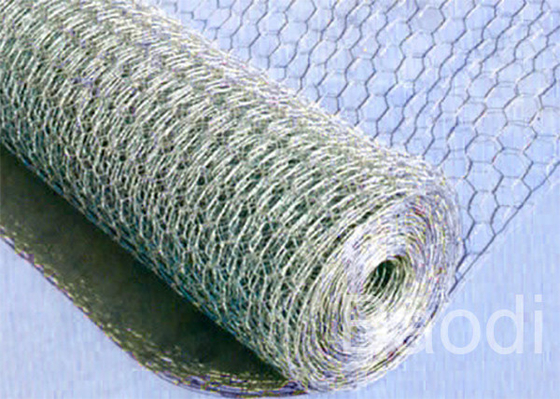 Poultry Fencing Chicken Wire Fence Panels , Electric Zinc Coating Chicken Wire Cage 