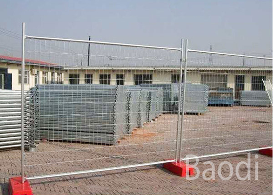 Flexible 60 X 150mm Temporary Mesh Fence Galvanized Carbon Iron For Parking Lots