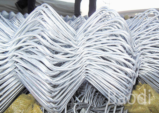 Hot Dip Galvanized Chain Link Fabric Uniform Mesh Opening For Boundary Fence