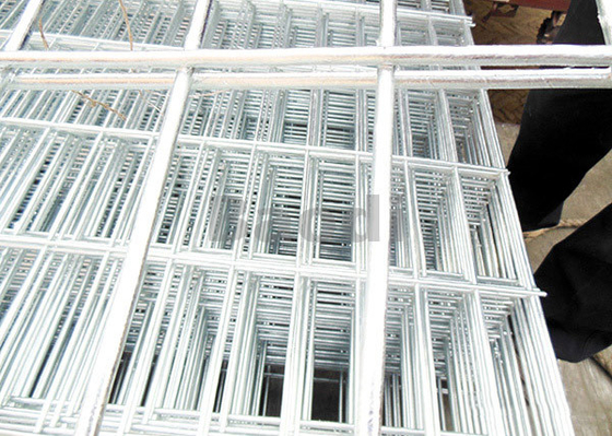Electric Galvanized Welded Steel Mesh Panels Wires Resist Movement With Square Pattern