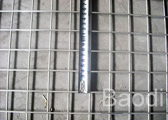 Low Carbon Iron Wire Electric Galvanized Welding Mesh Panels