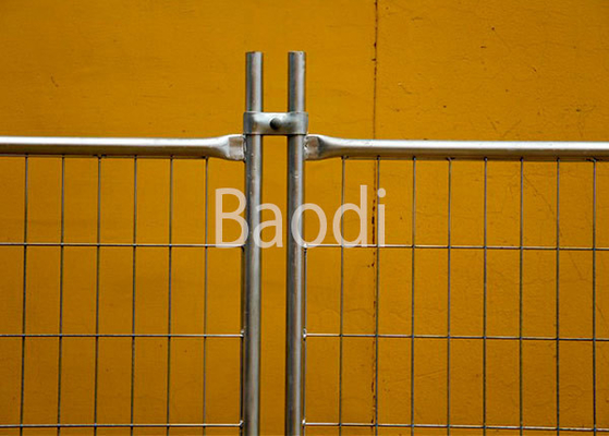 Removable Temporary Mesh Fence / Portable Welded Mesh Panel With Plastic Base