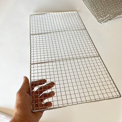 Enhance Aesthetic Appeal with Crimped Steel BBQ Wire Rack Rectangular Panel Length 15-100cm and Meshes Accessory Type