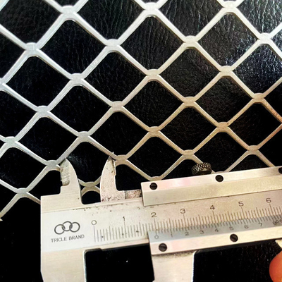 Square Feet Black Painted Aluminum Expanded Metal Mesh Grilles for Clean or Painted Surfaces in Functional Spaces