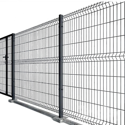 Sleek and Sturdy Contemporary 3D Curved Triangle Mesh Fence for Urban Landscapes